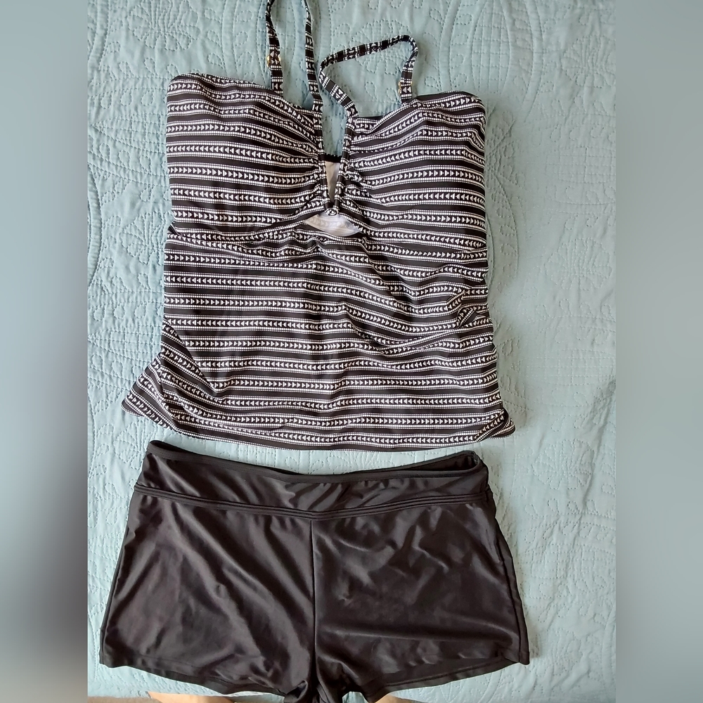 Time and Tru swimshorts